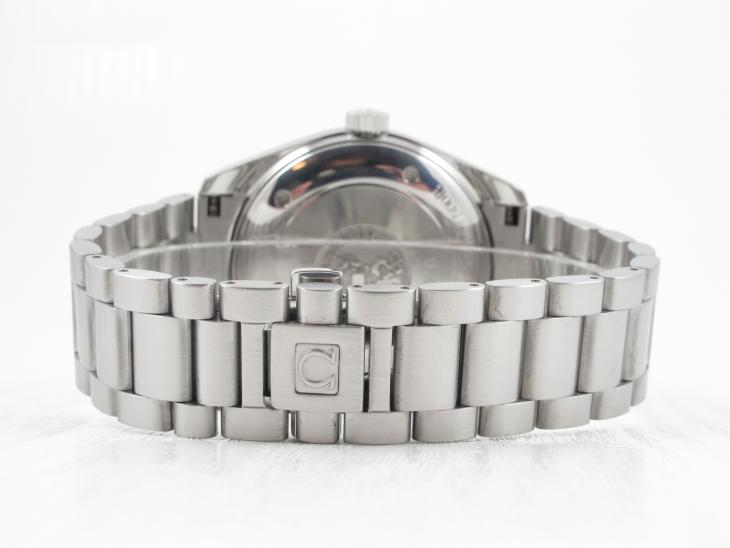 Omega Seamaster NZL-32