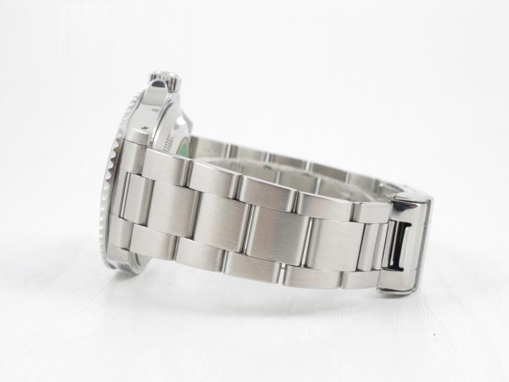 Rolex Submariner 14060 - 2002