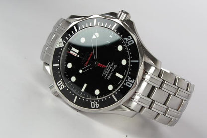 Omega Seamaster 300M - 007LE