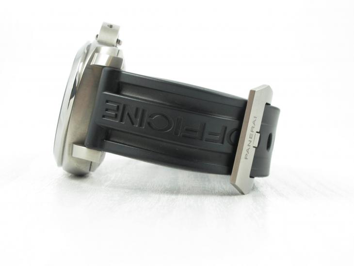 Panerai PAM 351 - Titanium