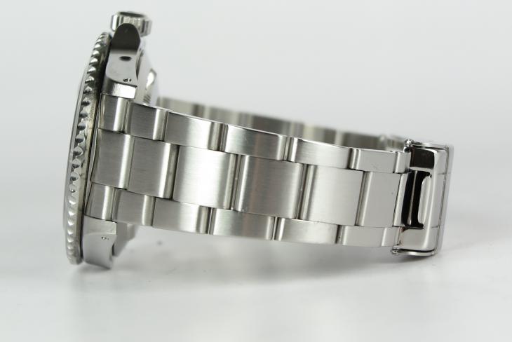 Rolex Submariner - 16610