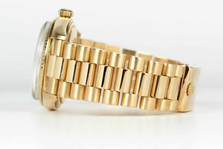 Rolex Day Date 18K - 1803