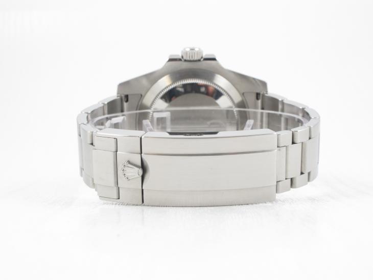 Rolex Submariner 116610L V