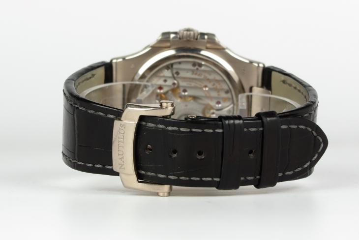 Patek Philippe Nautilus Moon Phase - 18k WG