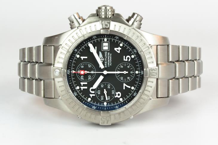 Breitling AVENGER TITANIUM - 2006