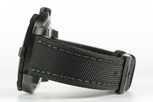 Breitling Avenger Blackbird