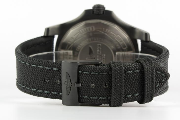 Breitling Avenger Blackbird