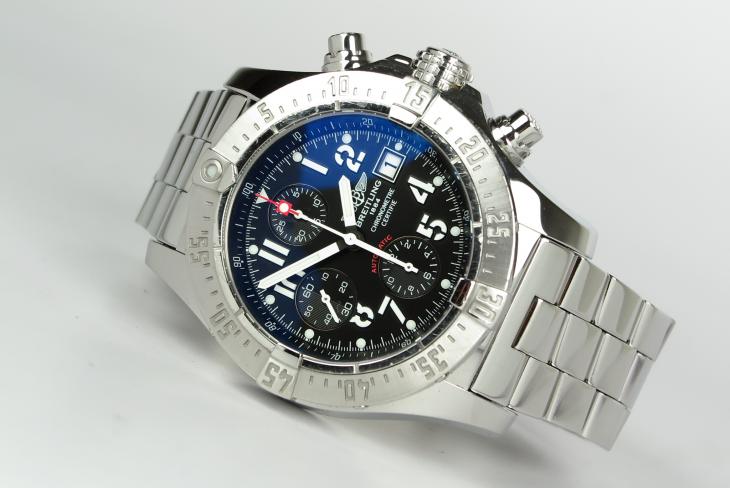 Breitling Avenger Skyland Chronograph
