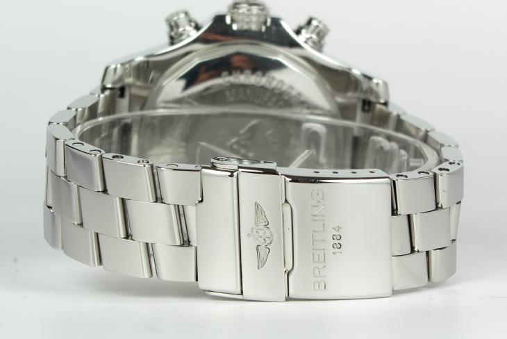 Breitling Avenger Skyland Chronograph