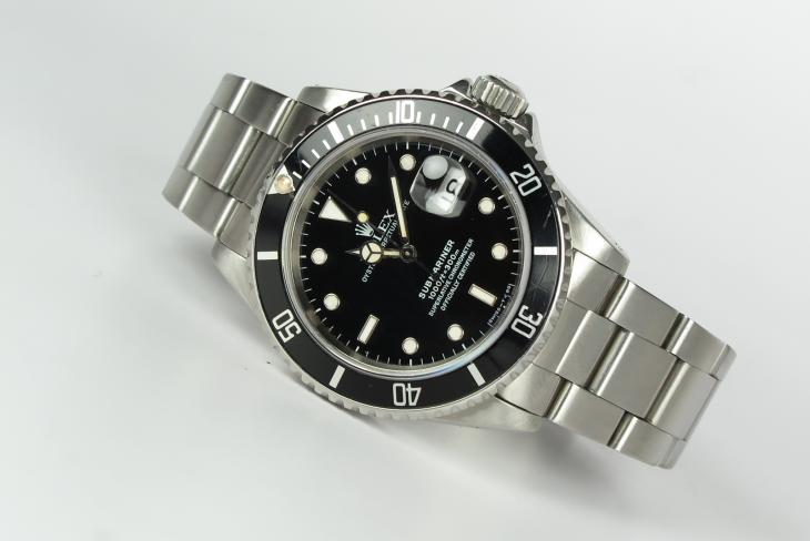 Rolex Submariner - 16610