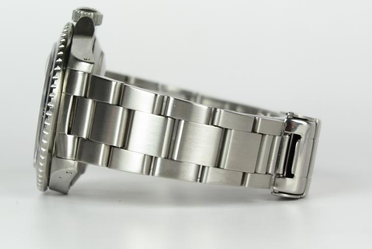 Rolex Submariner - 16610