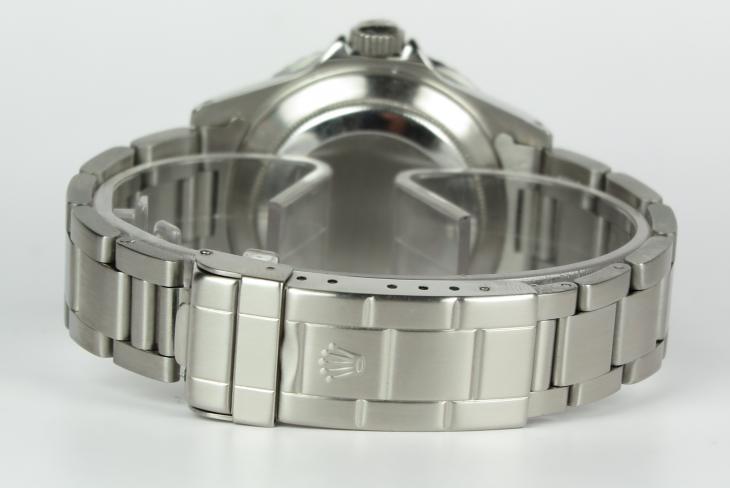 Rolex Submariner - 16610