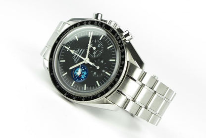 Omega Speedmaster "Snoopy"