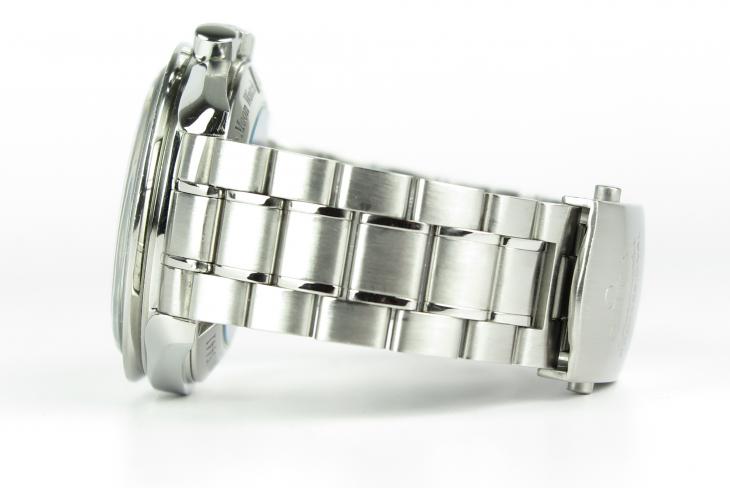 Omega Speedmaster "Snoopy"