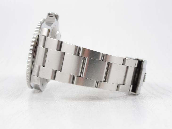 Rolex Submariner "Hulk" - 2011