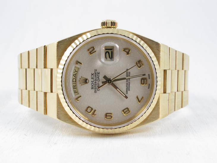 Rolex Oysterquartz Day Date - 18k