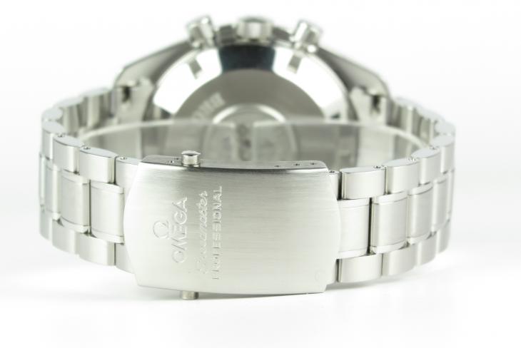 Omega Speedmaster - Broad Arrow