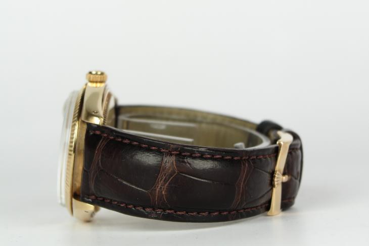 Rolex Oyster Perpetual Date - 14K