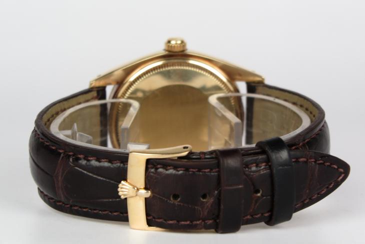 Rolex Oyster Perpetual Date - 14K