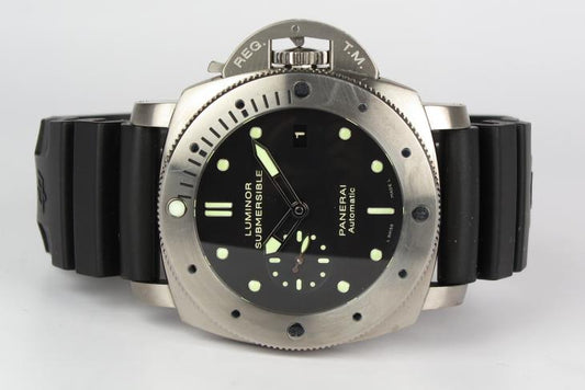 Panerai Luminor Submersible - PAM305
