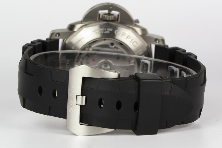 Panerai Luminor Submersible - PAM305