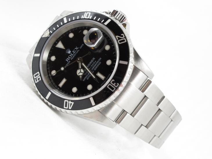 Rolex Submariner - 16610