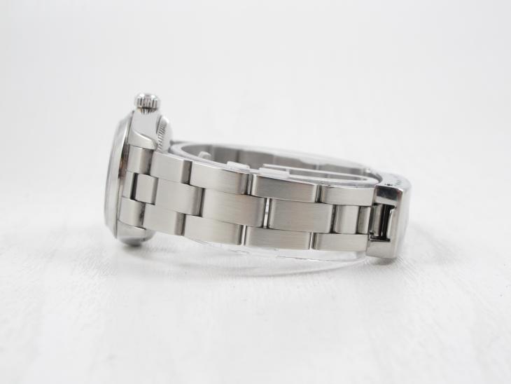 Rolex Oyster Perpetual - 26mm