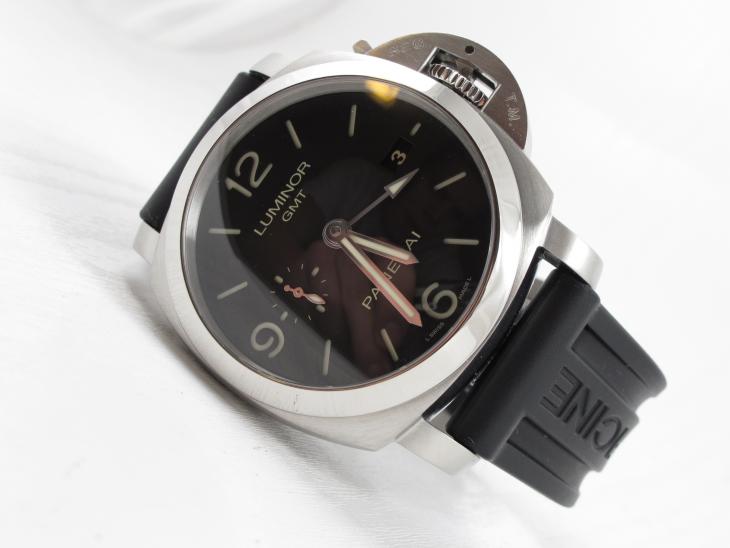 Panerai PAM 320