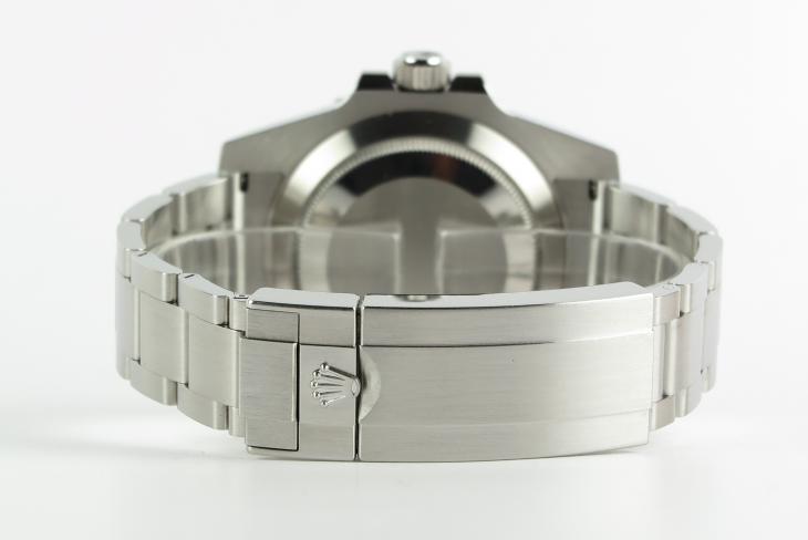 Rolex Submariner "HULK"