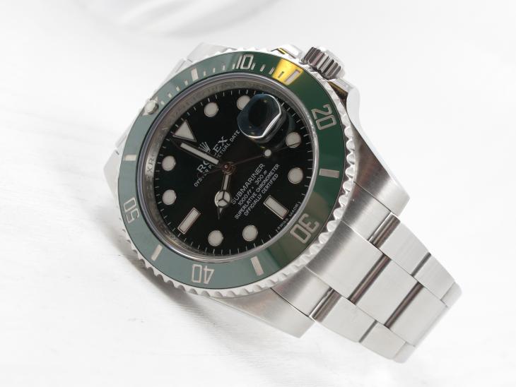 Rolex Submariner - 116610L V
