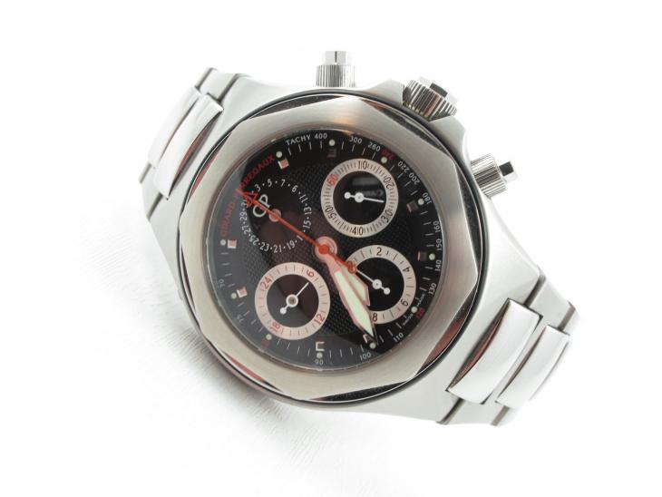 Girard Perregaux Laureato Evo3