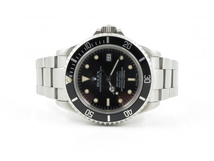 Rolex Sea-Dweller 16660 'triple six'