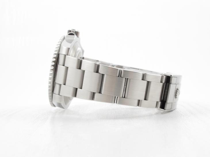 Rolex Submariner 116610L V