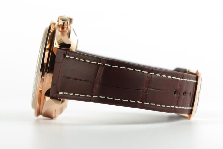 Omega Speedmaster 18K