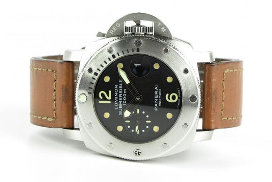 Panerai Luminor Submersible