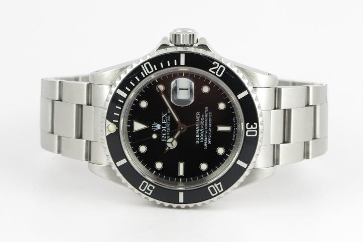 Rolex Submariner - 16610