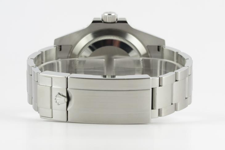 Rolex Submariner - 126610L V