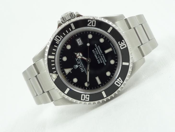 Rolex Sea Dweller 16600 - 2004