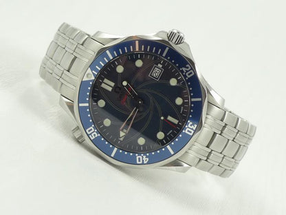 Omega Seamaster James Bond LE