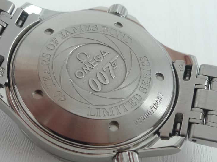 Omega Seamaster James Bond LE