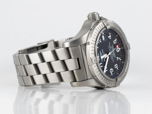 Breitling Avenger Seawolf Sort